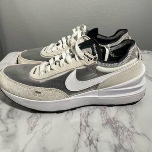 New Nike Waffle One Summit White size: M 8/W 9.5